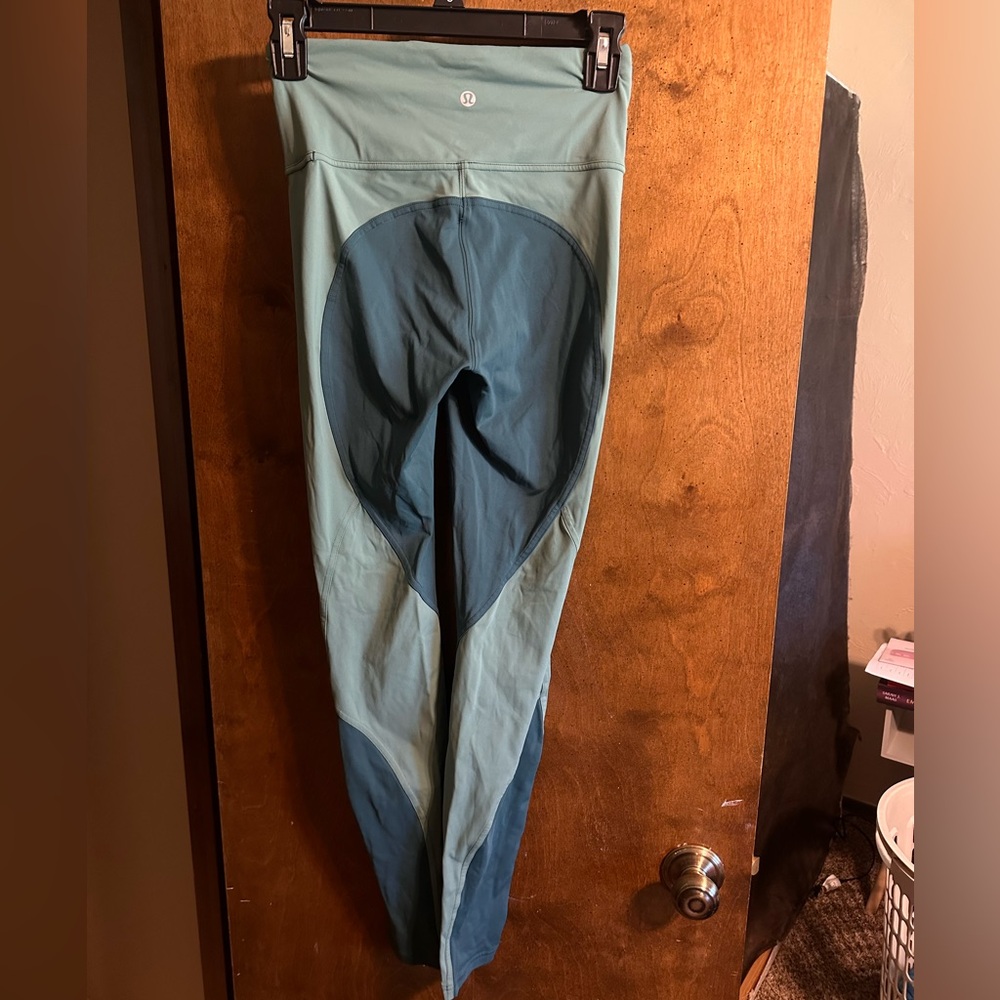 Lululemon color block leggings